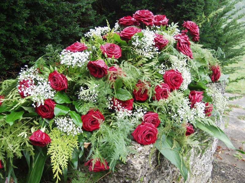 funeraire-LE MUY-min_roses-61203